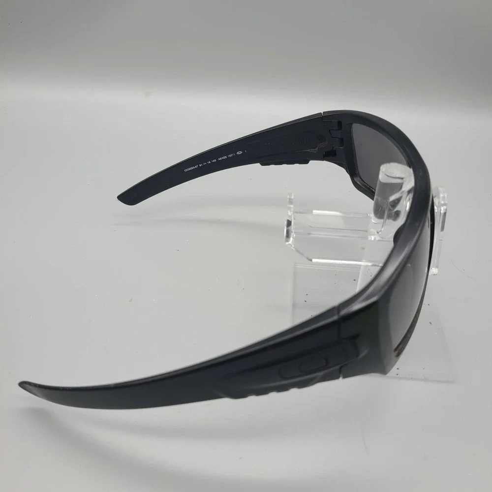 Oakley SI Det Cord Sunglasses Matte Black Frame Grey Lens OO9253-07 61-18 143